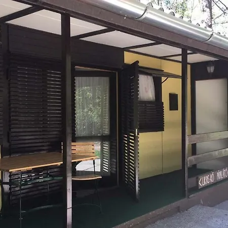 Vendégház Piheno Turistahaz Es Apartman Bakonyszentlászló