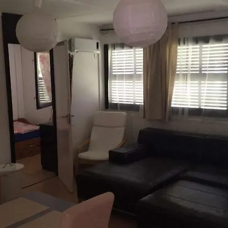 Piheno Turistahaz Es Apartman Vendégház